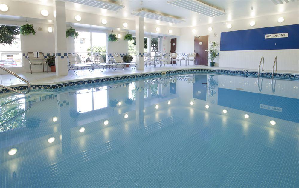 Fairfield Inn & Suites Бомонт Екстериор снимка
