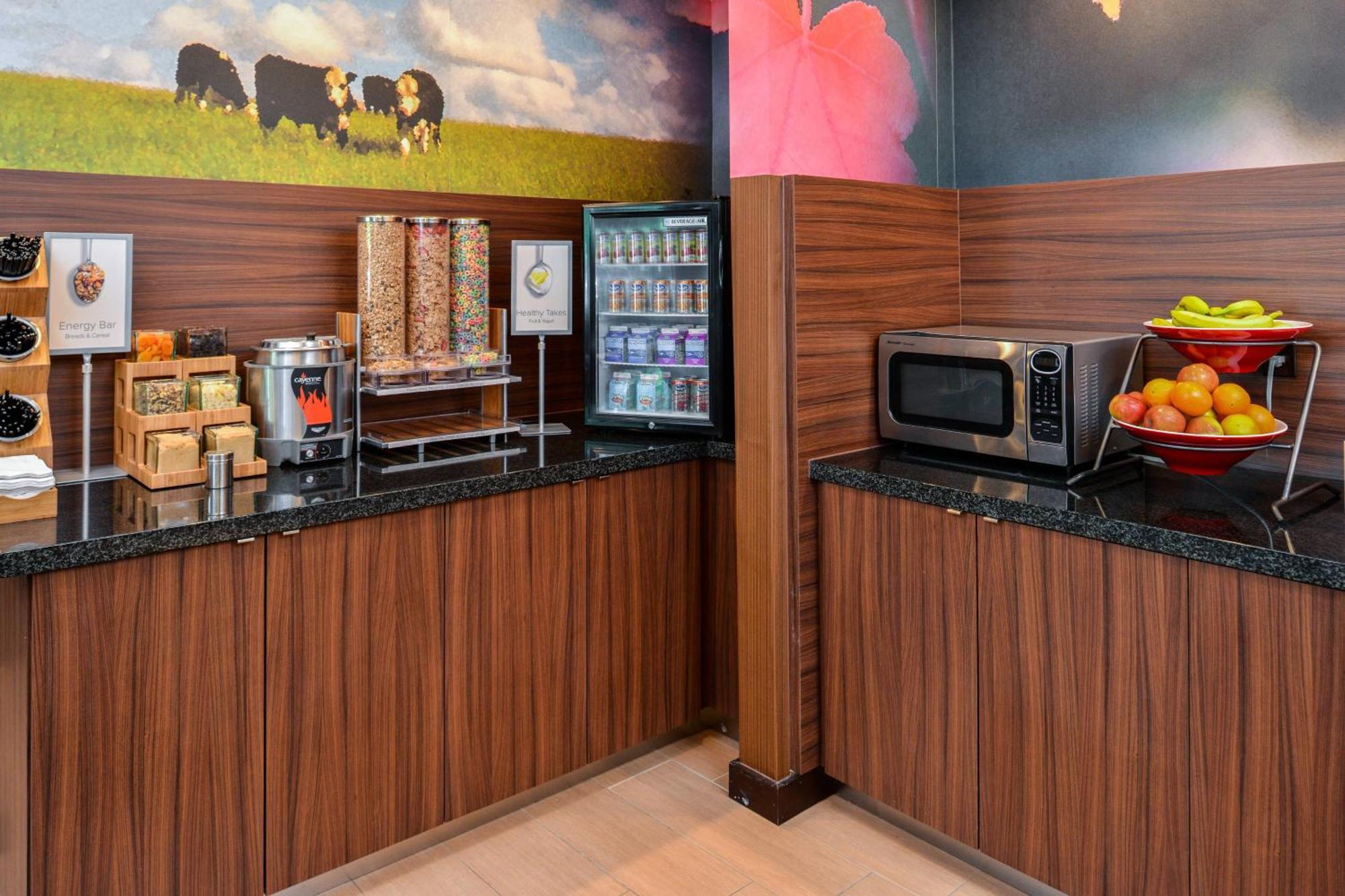 Fairfield Inn & Suites Бомонт Екстериор снимка