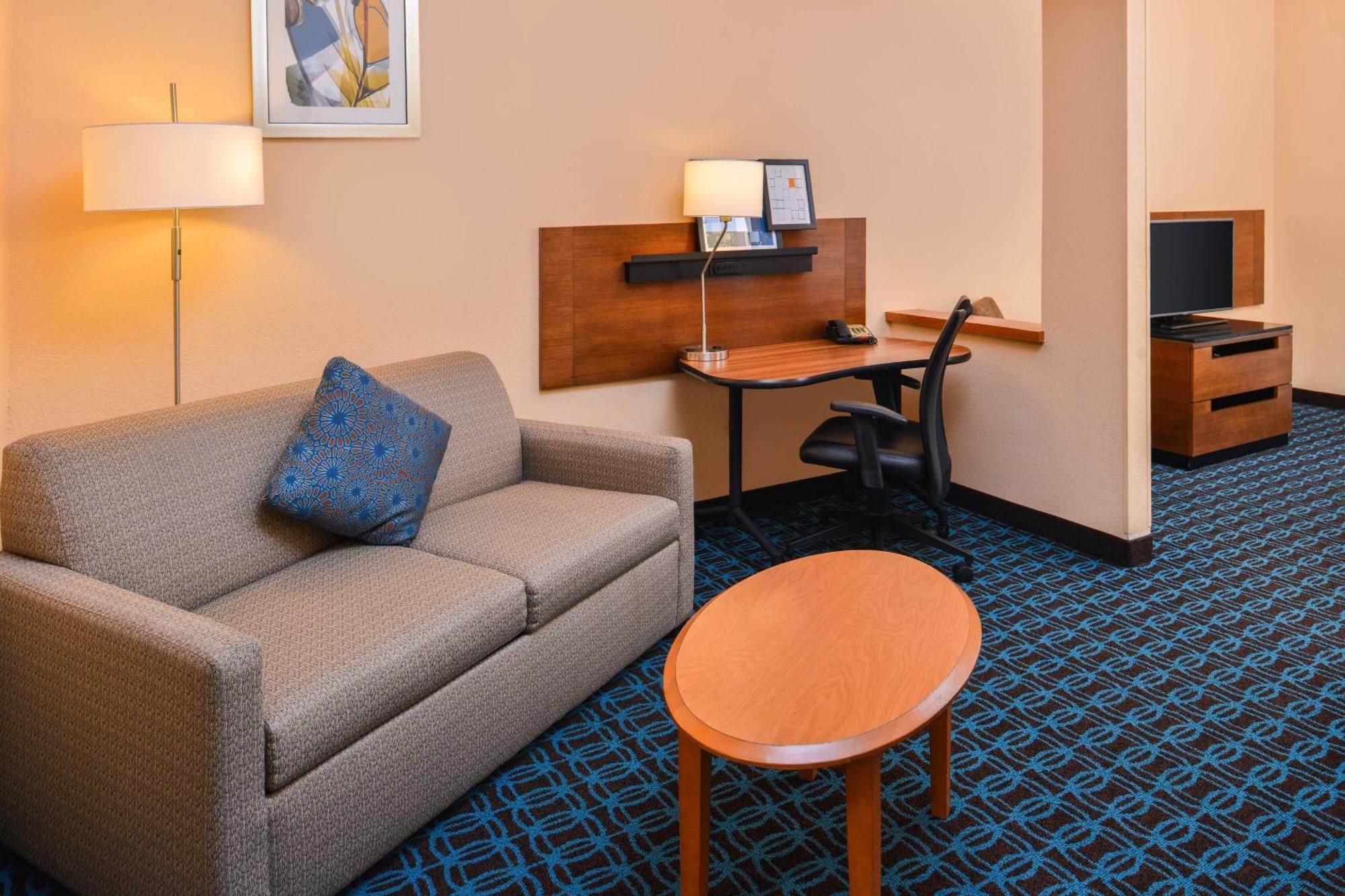 Fairfield Inn & Suites Бомонт Екстериор снимка