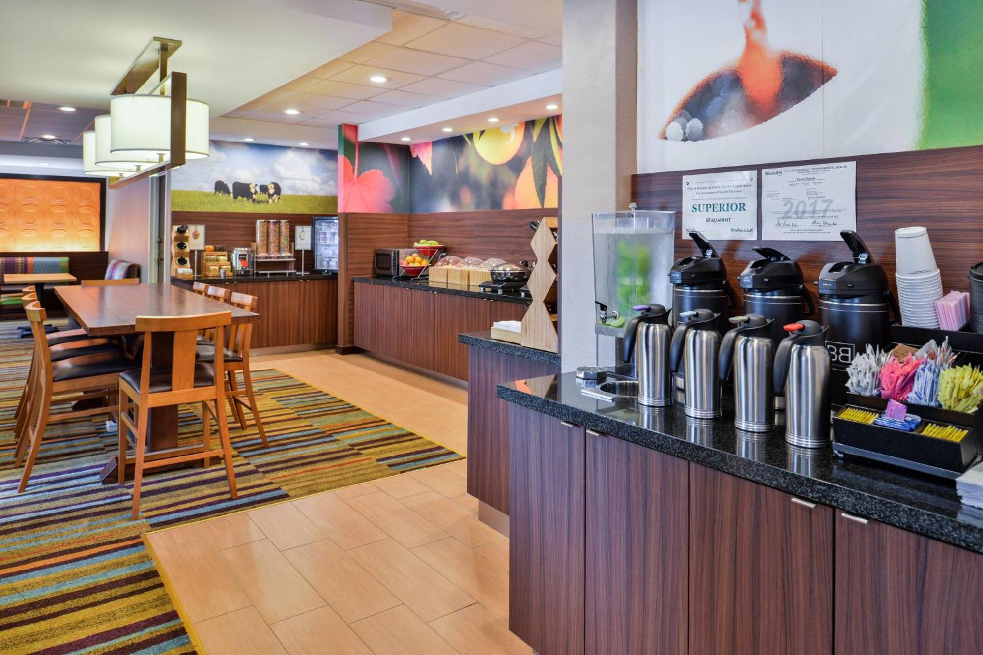 Fairfield Inn & Suites Бомонт Екстериор снимка