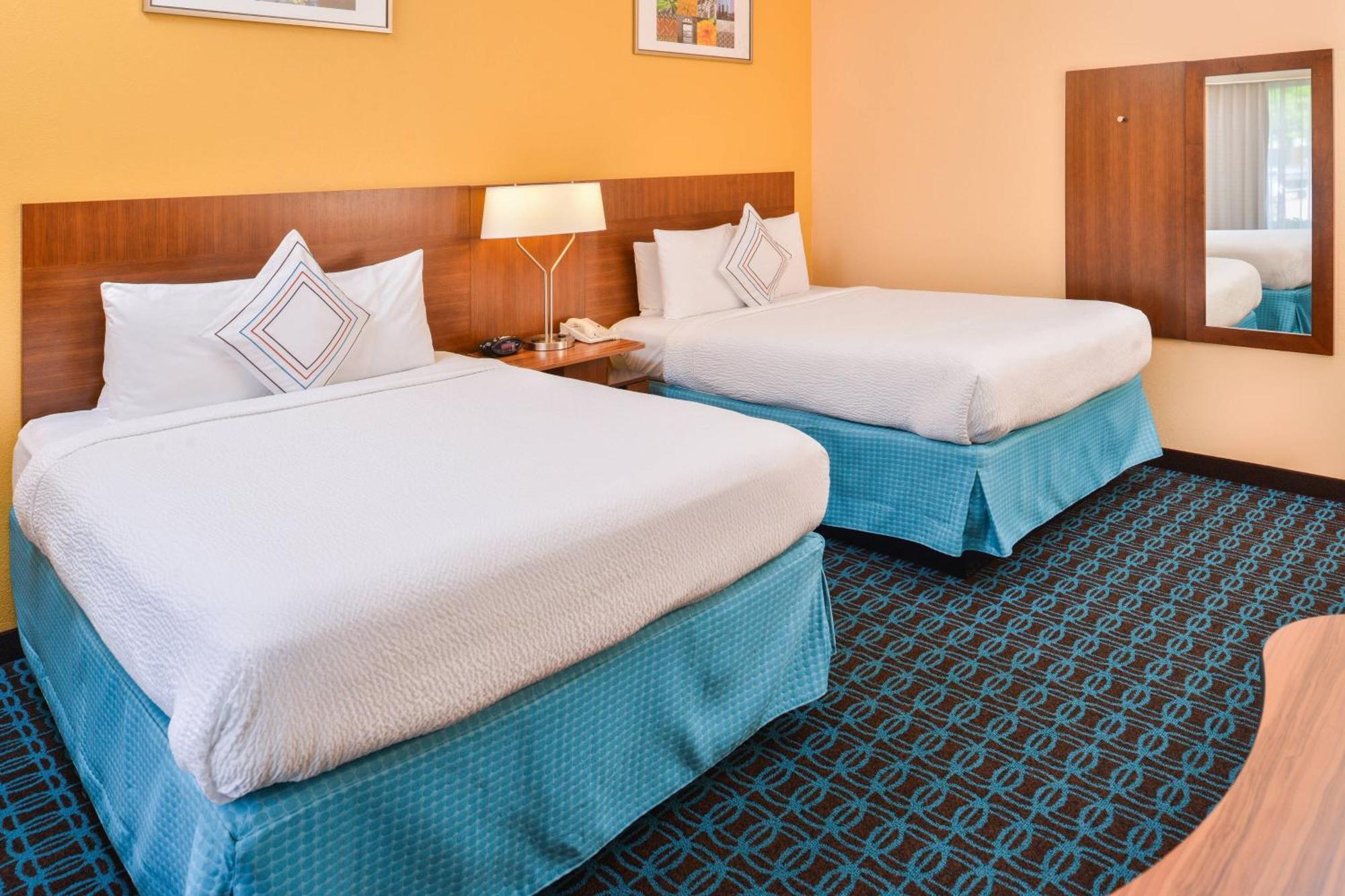 Fairfield Inn & Suites Бомонт Екстериор снимка