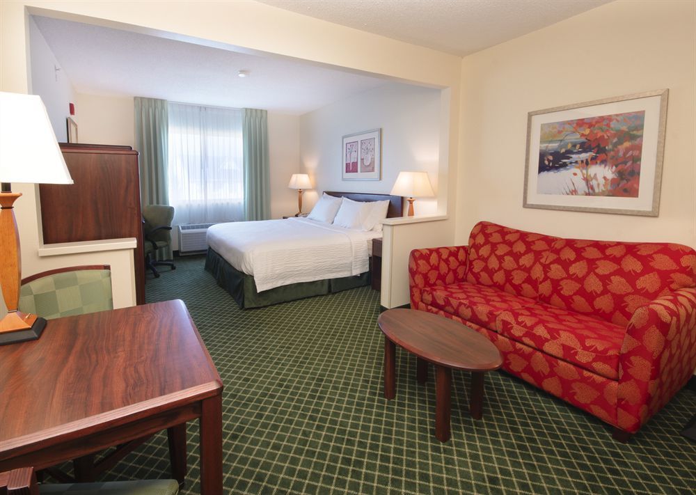 Fairfield Inn & Suites Бомонт Екстериор снимка