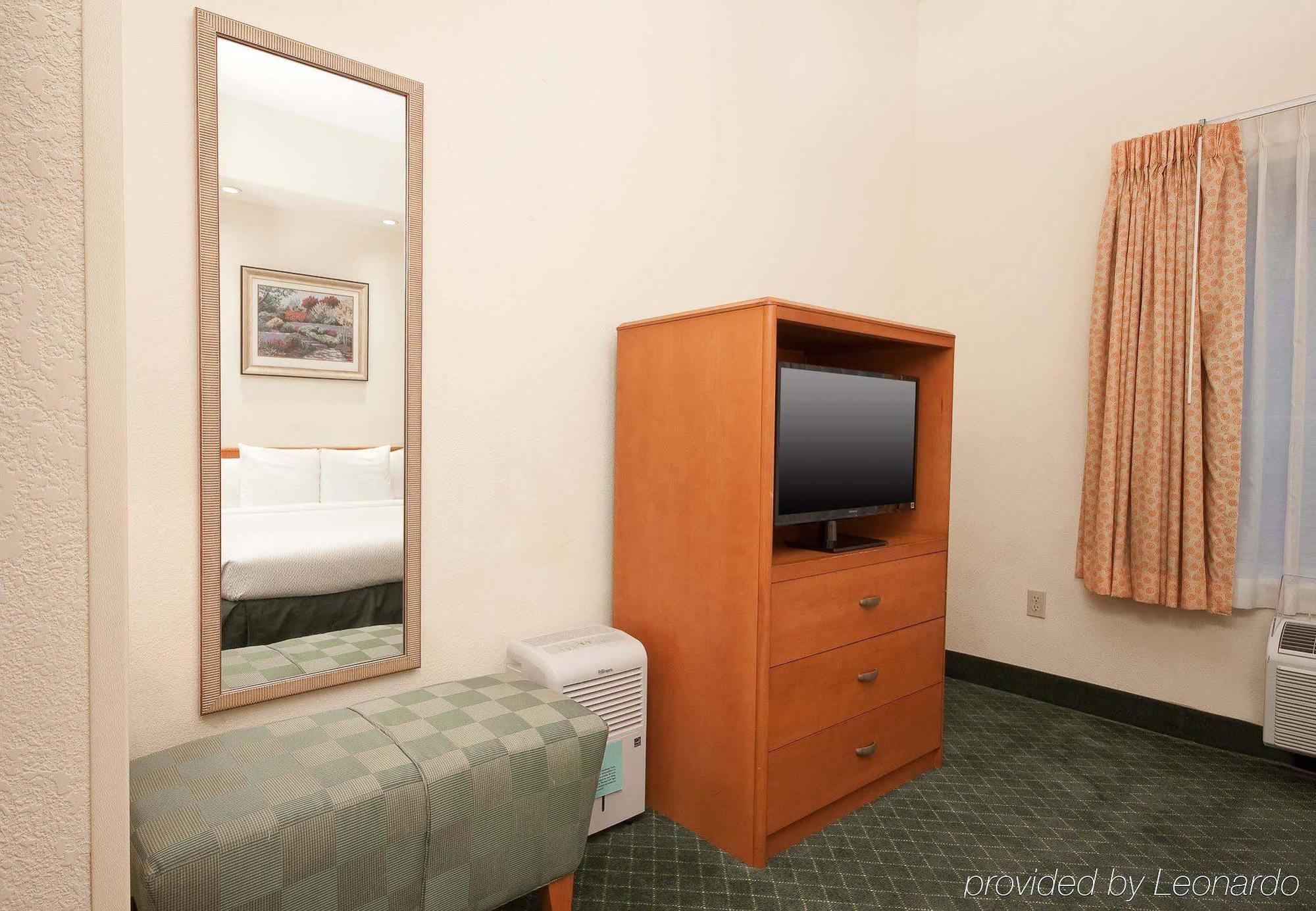 Fairfield Inn & Suites Бомонт Екстериор снимка